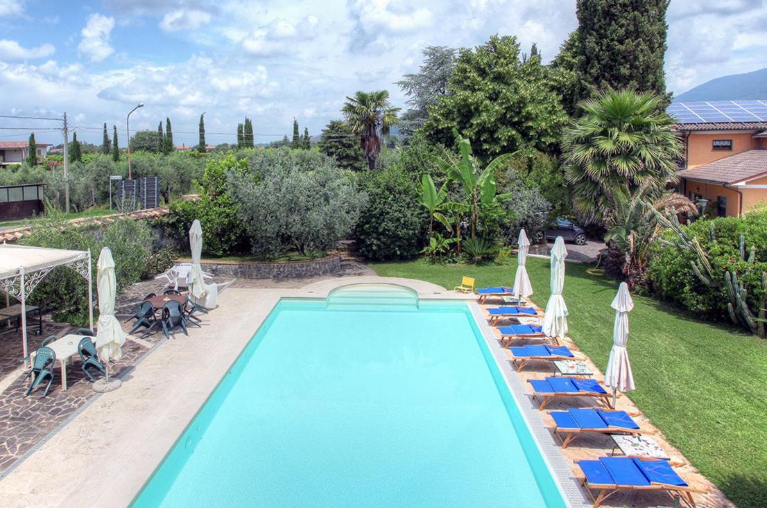 I Due Melograni Agriresort Tarano Exterior photo